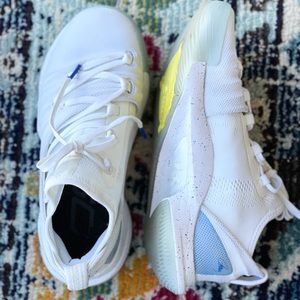 Under Armour Curry basketball shoes